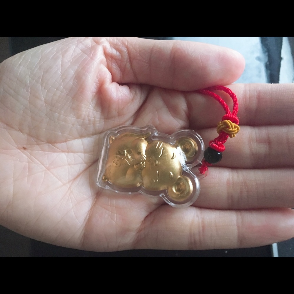 Gold mouse necklace